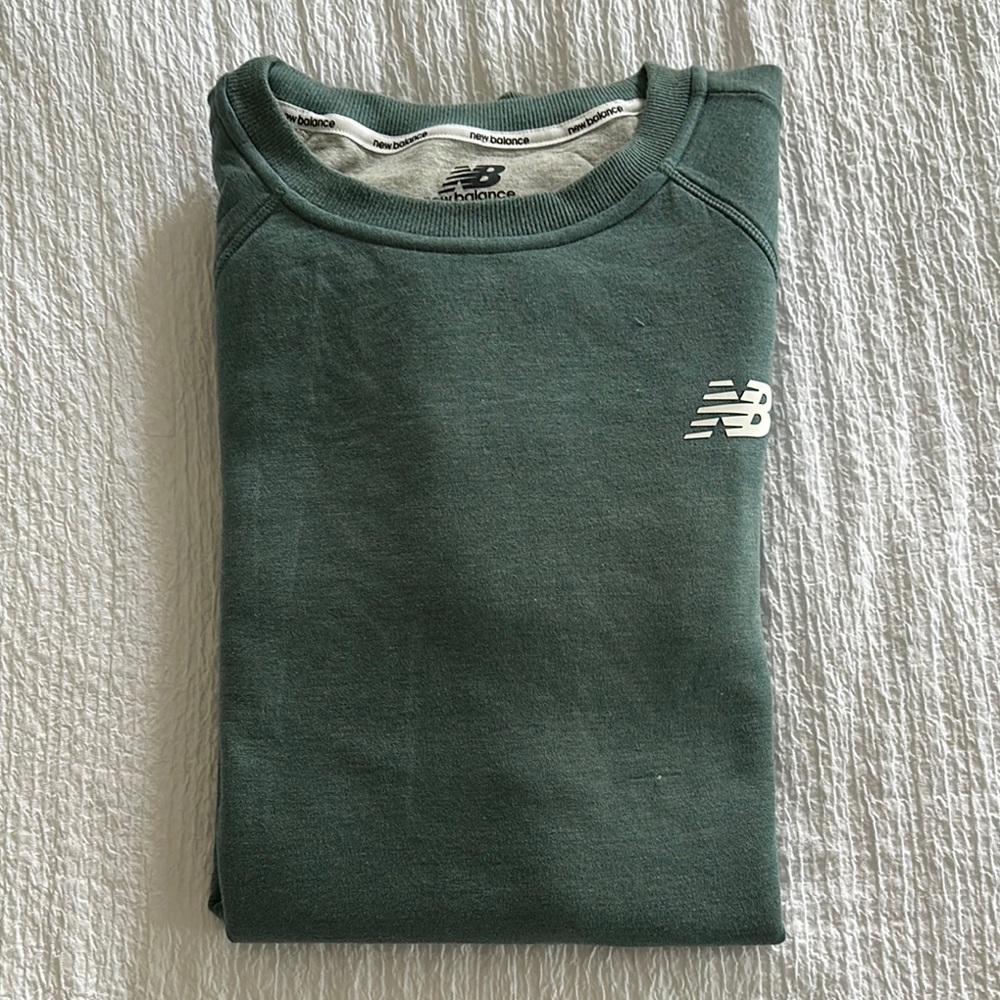 New Balance Men's Green Crewneck Sweater